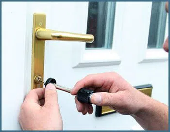 Miami Central Locksmith Miami, FL 305-894-9387 - 3a-emergency-lockout
